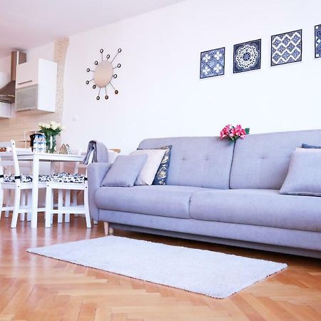 Cozy And Great Location By Cooee Apartments Warsaw Ngoại thất bức ảnh