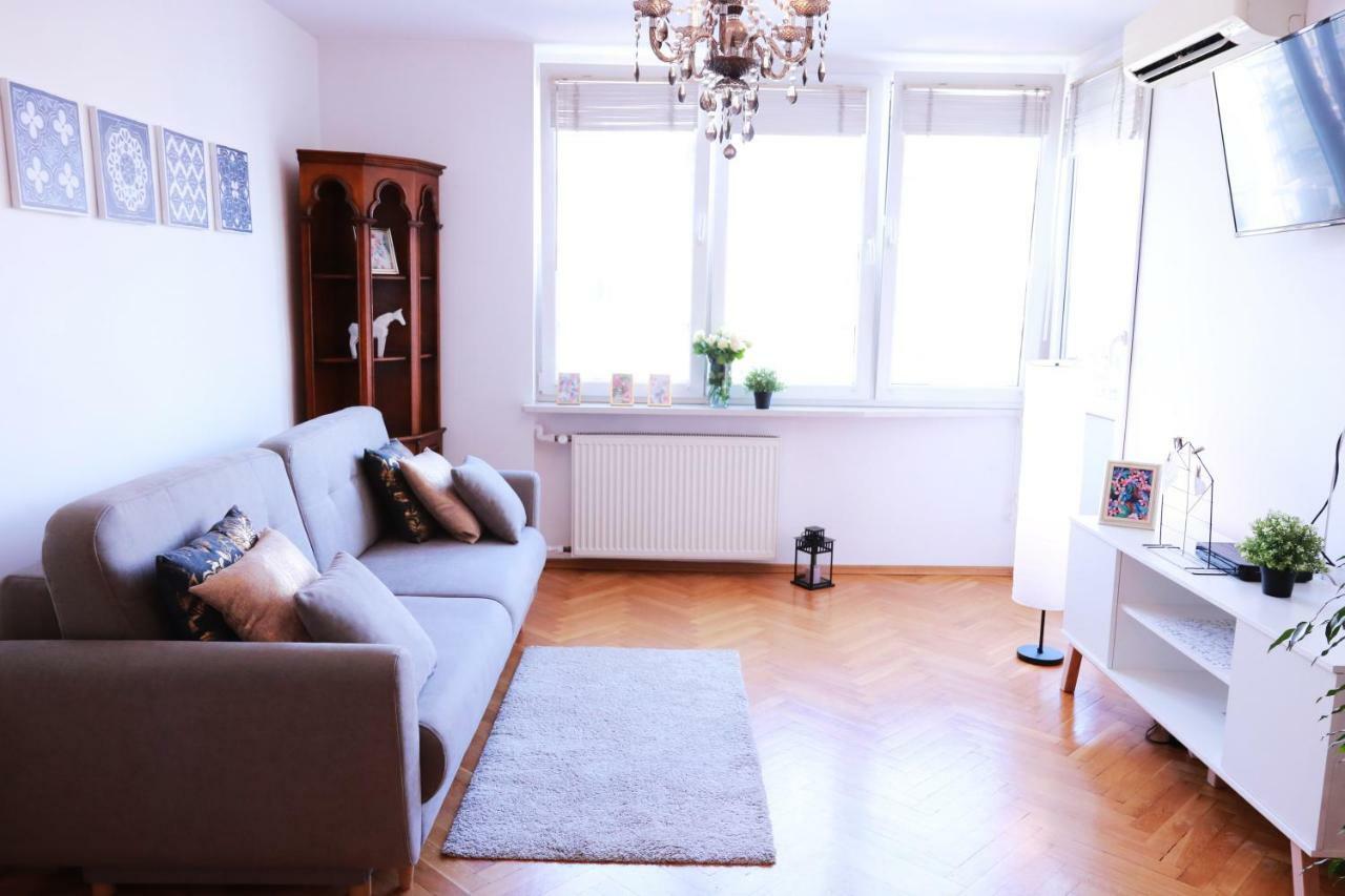 Cozy And Great Location By Cooee Apartments Warsaw Ngoại thất bức ảnh